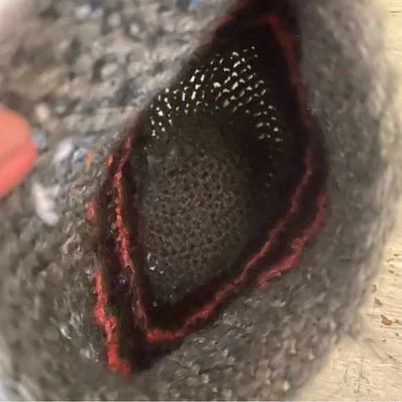 Handmade Crocheted Owl Purse 9x8x6 Good Condition - Picture 5 of 5